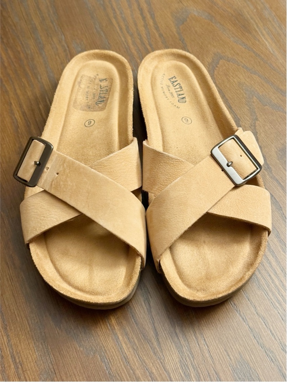 Eastland Kelly criss cross sandal slides size 9 - Picture 2 of 7